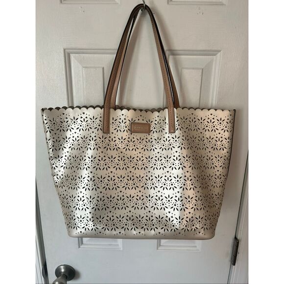 Coach white Perforated Market Tote With Scalloped Edges tote work tote - Picture 1 of 7